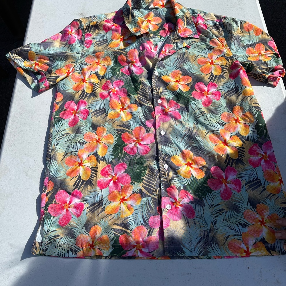 Men’s Hawaii short sleeve shirts